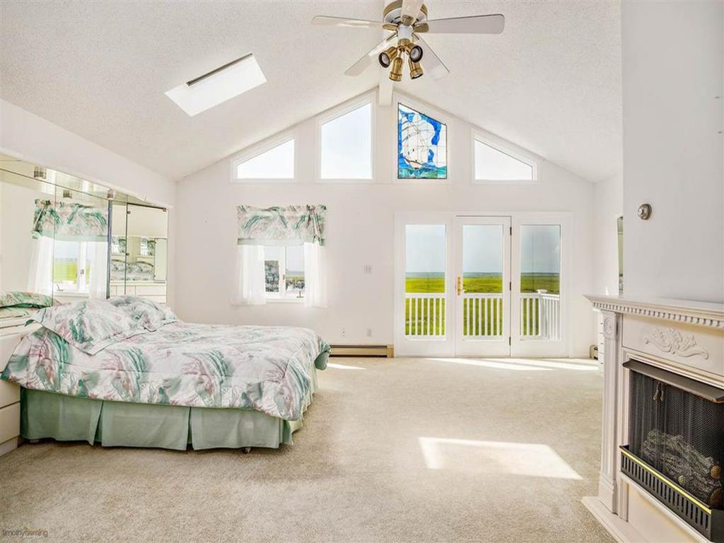 1411 HOFFMAN CANAL NORTH WILDWOOD BAYFRONT SUMMER VACATION RENTALS at